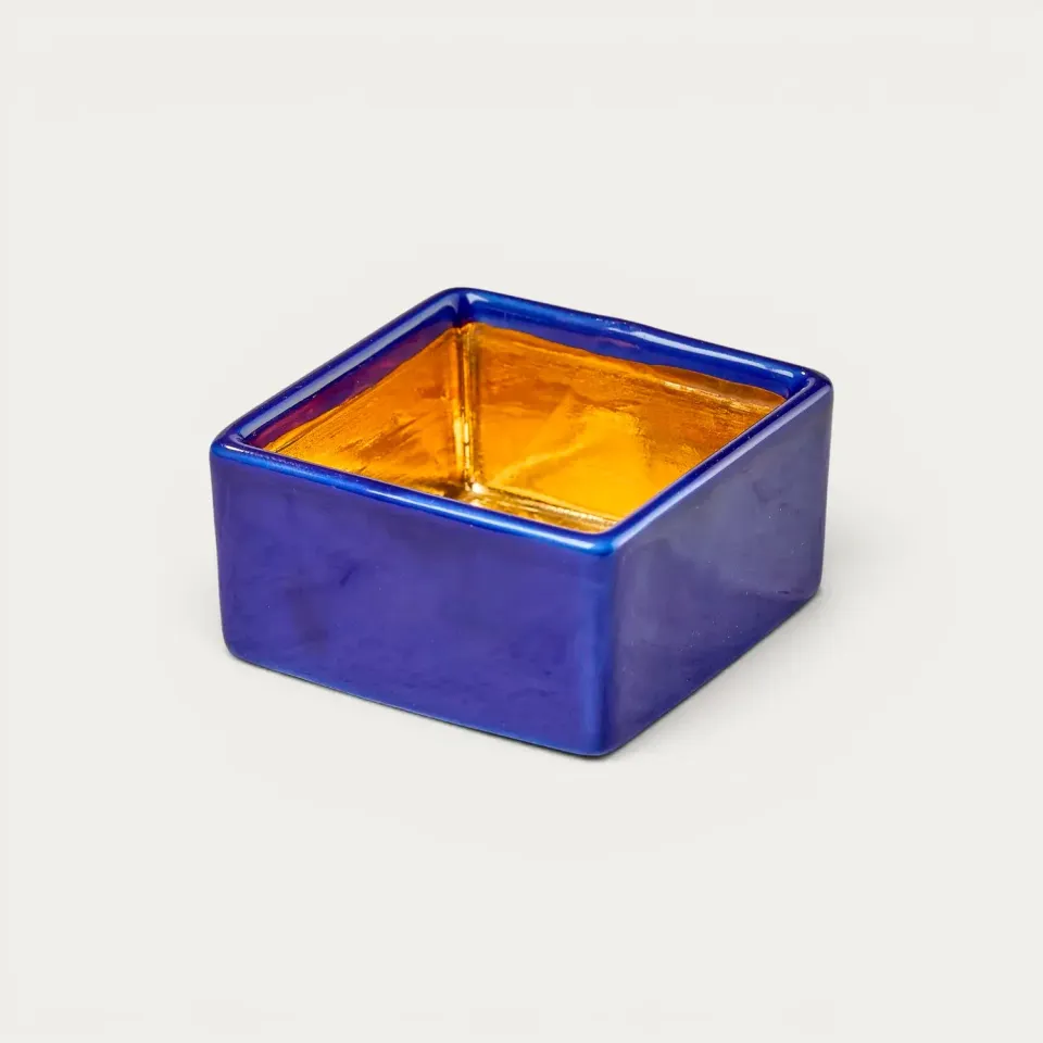 Nishikidori mise en bouche carrée noire dorée
