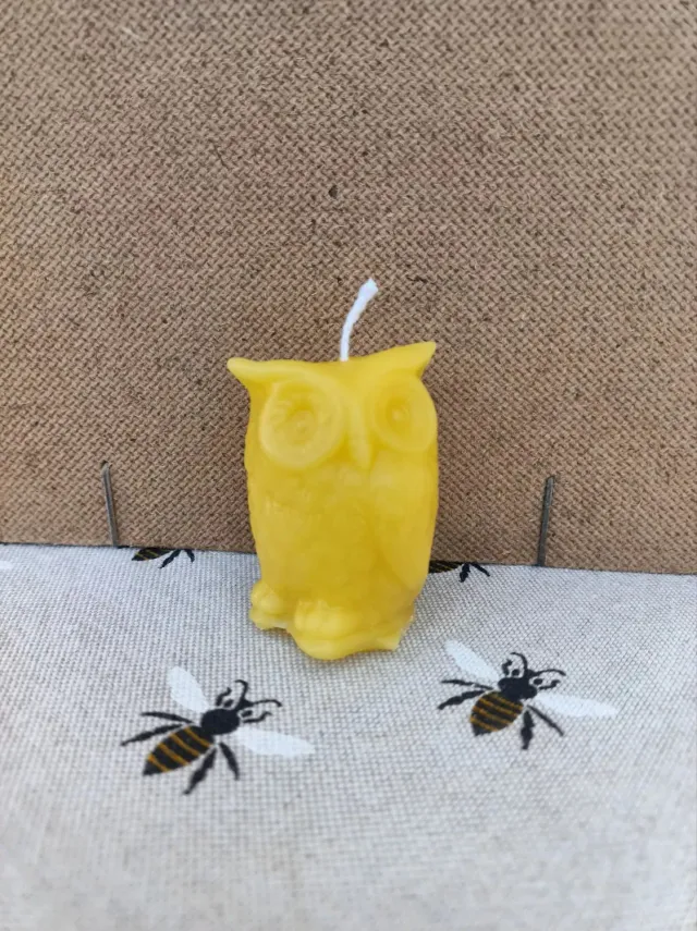 L'Abeille autonome Hibou bougie cire d'abeille 63g parfum doux