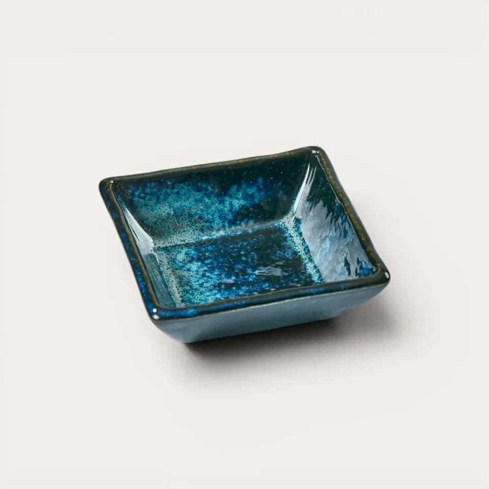 NISHIKIDORI Yohen coupelle sauce soja bleu marine carrée