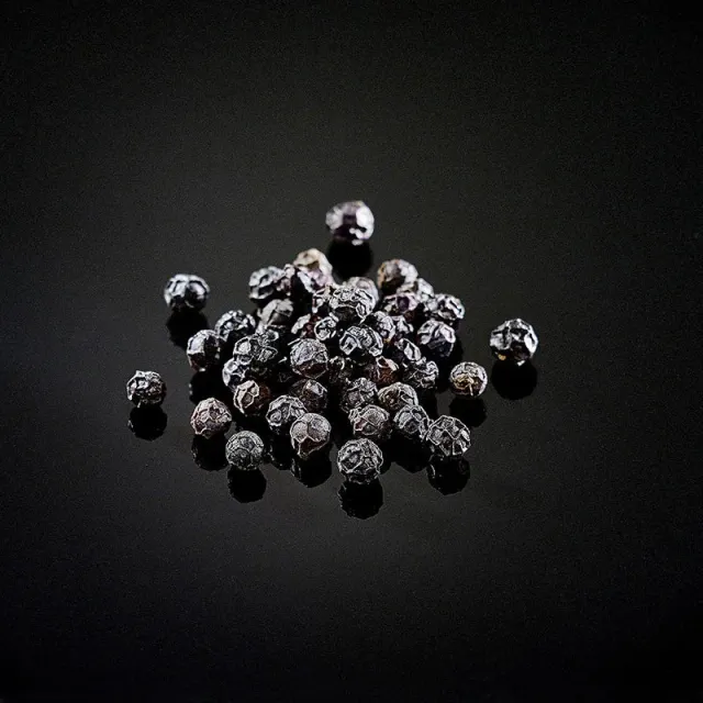 Nishikidori poivre noir Mondolkiri entier 80g fort