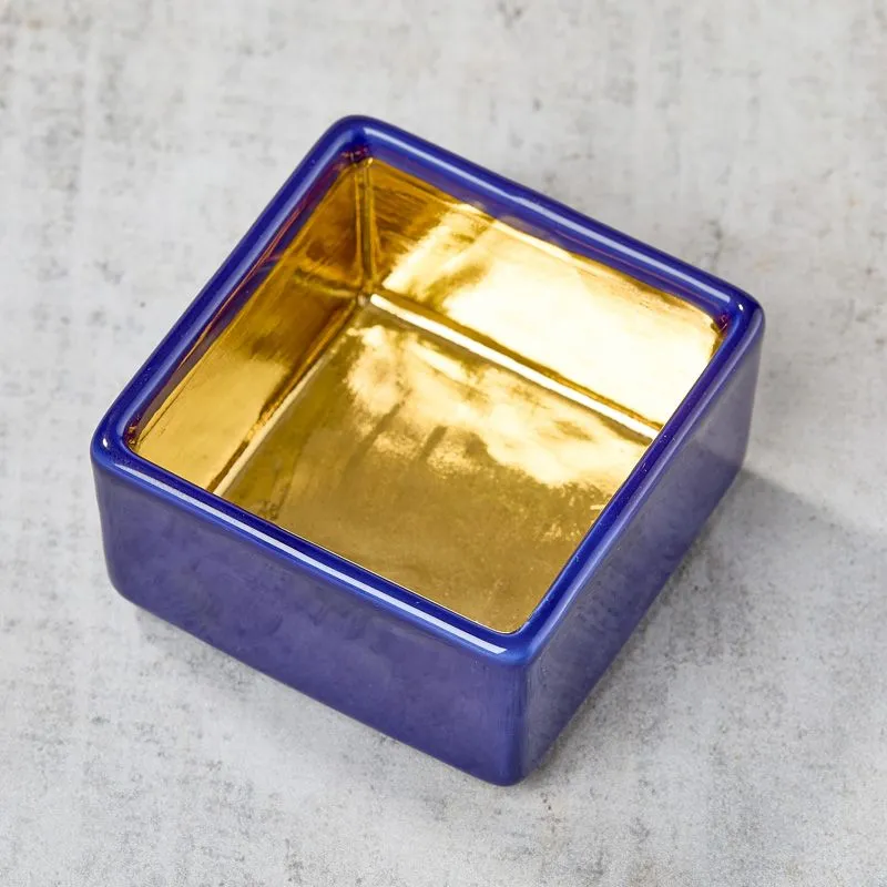 Nishikidori mise en bouche carrée noire dorée