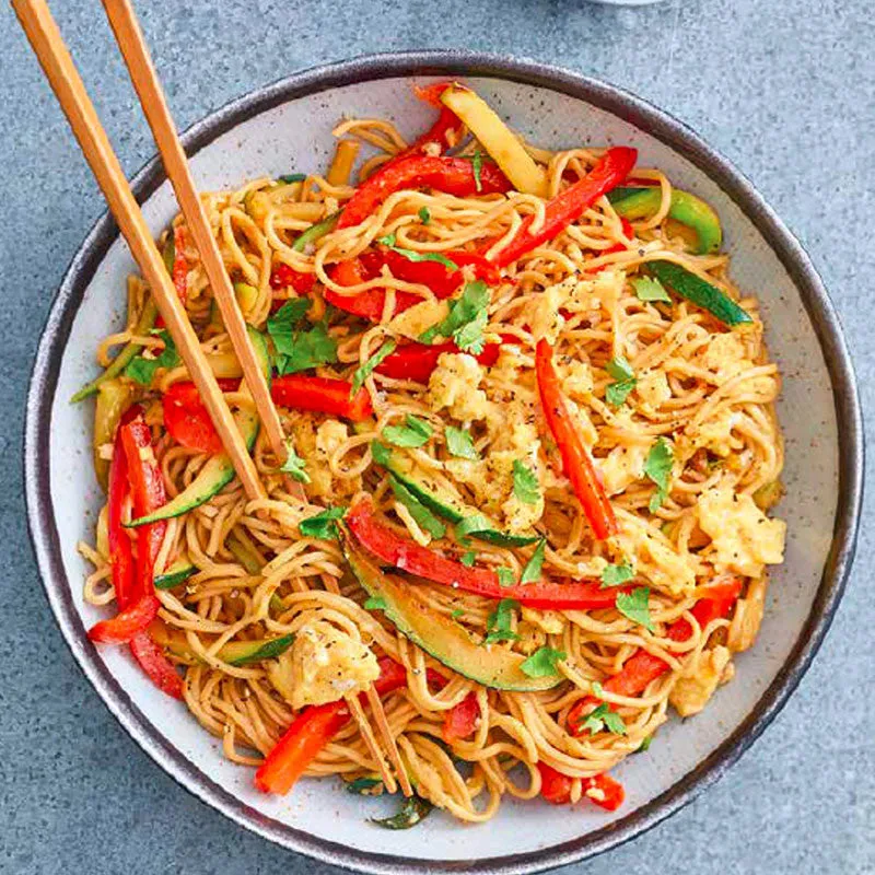 Ramen pad thaï et Cie édition française livre nouilles 40 recettes