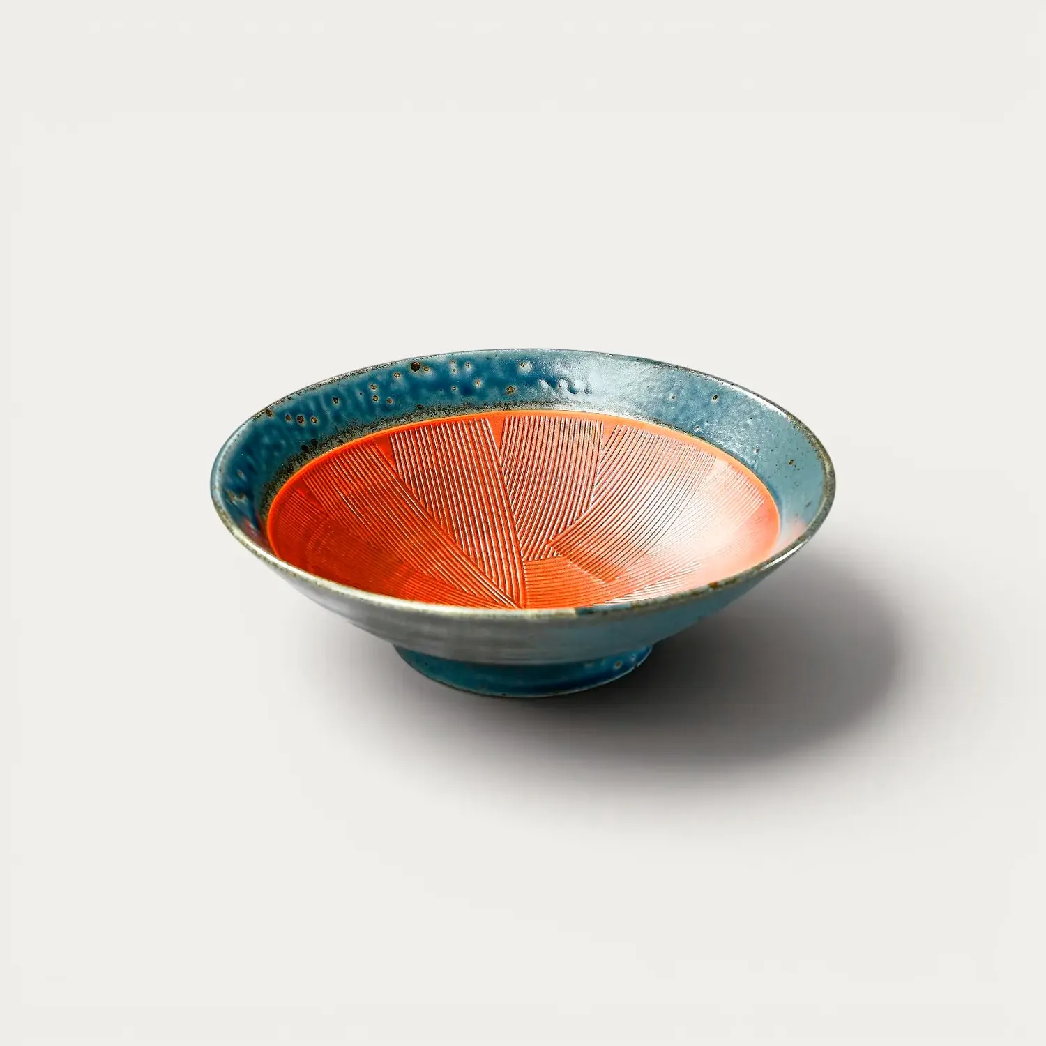 Nishikidori Kushime Membachi assiette 24,5 cm kuroshu maki