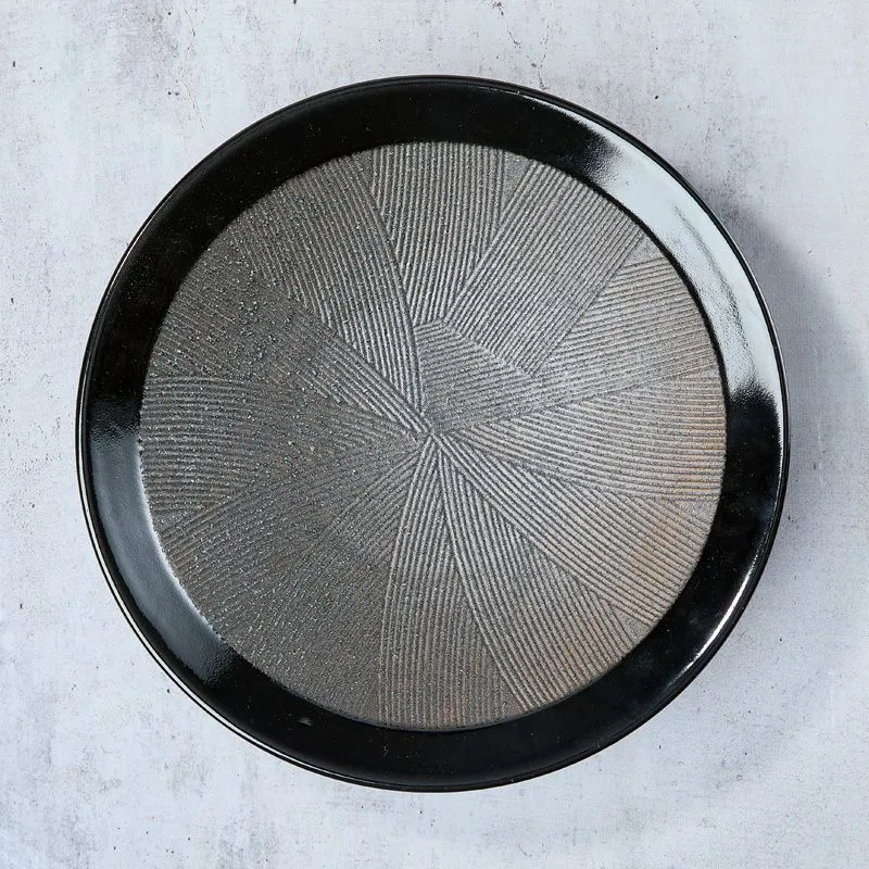 Nishikidori Kushime Membachi assiette 27cm kuro shumaki