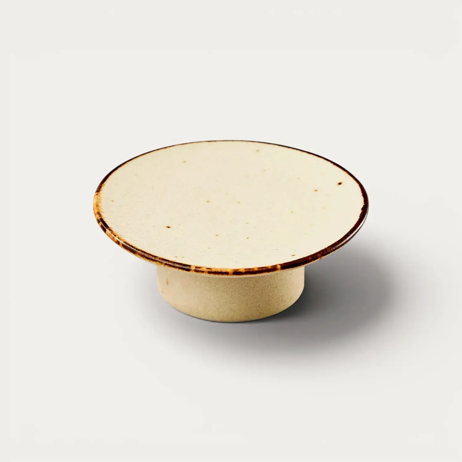 Nishikidori Chinmi coupelle mise en bouche sur pied beige